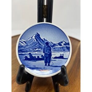 Denmark Porcelain Collector Plate Hundslæde Grønland Arctic Scene 2010